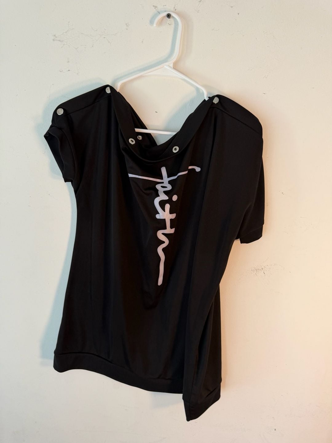 Faith Cross T-shirt Black Rhinestone Short Sleeve 2