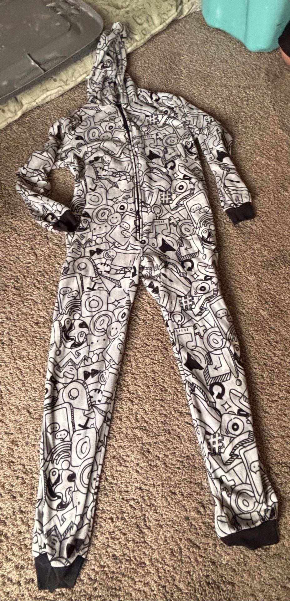 Cat & Jack Boys' Hooded Sleeper Size L (10/12) Doodle Print 2