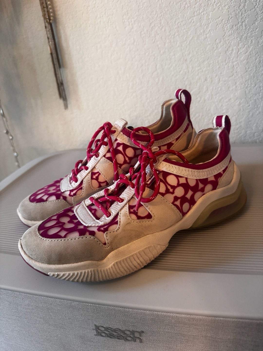 Coach Citysole Runner Signature Mesh Sneakers Size 8B Pink 3