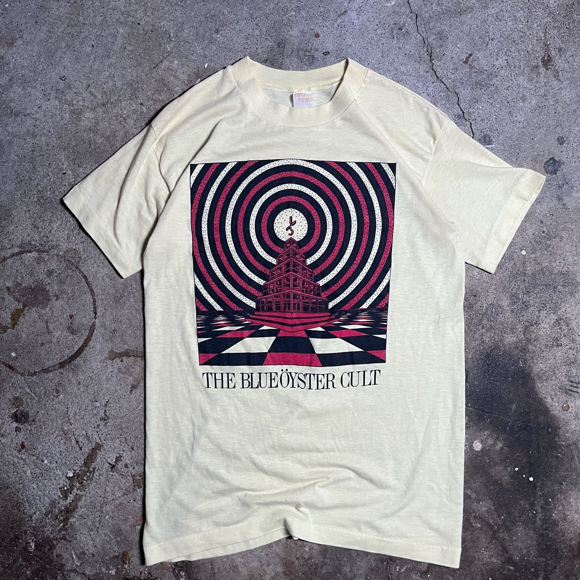 True vintage 1970s Blue Oyster Cult Tyranny And Mutation Graphic T-Shirt 7