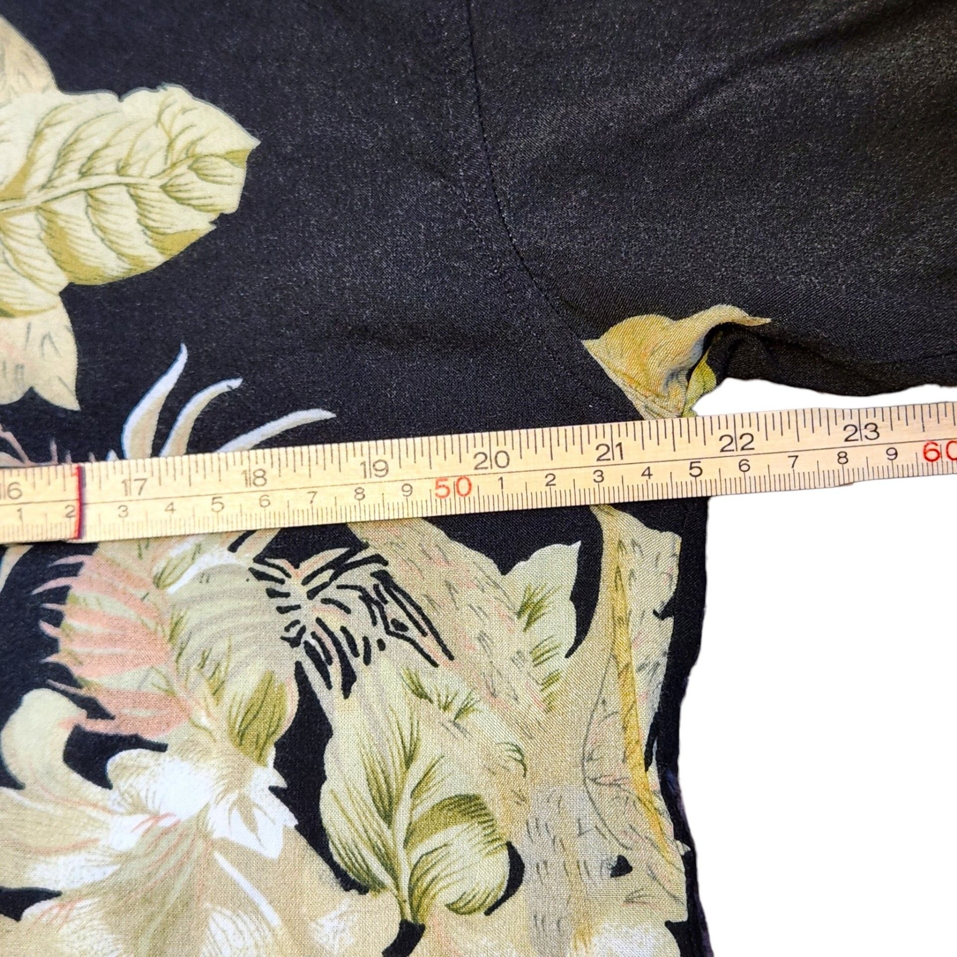Claudio Nucci Vintage 90s Tropical Floral Rayon Polo Shirt Men's XL Black Yellow 10