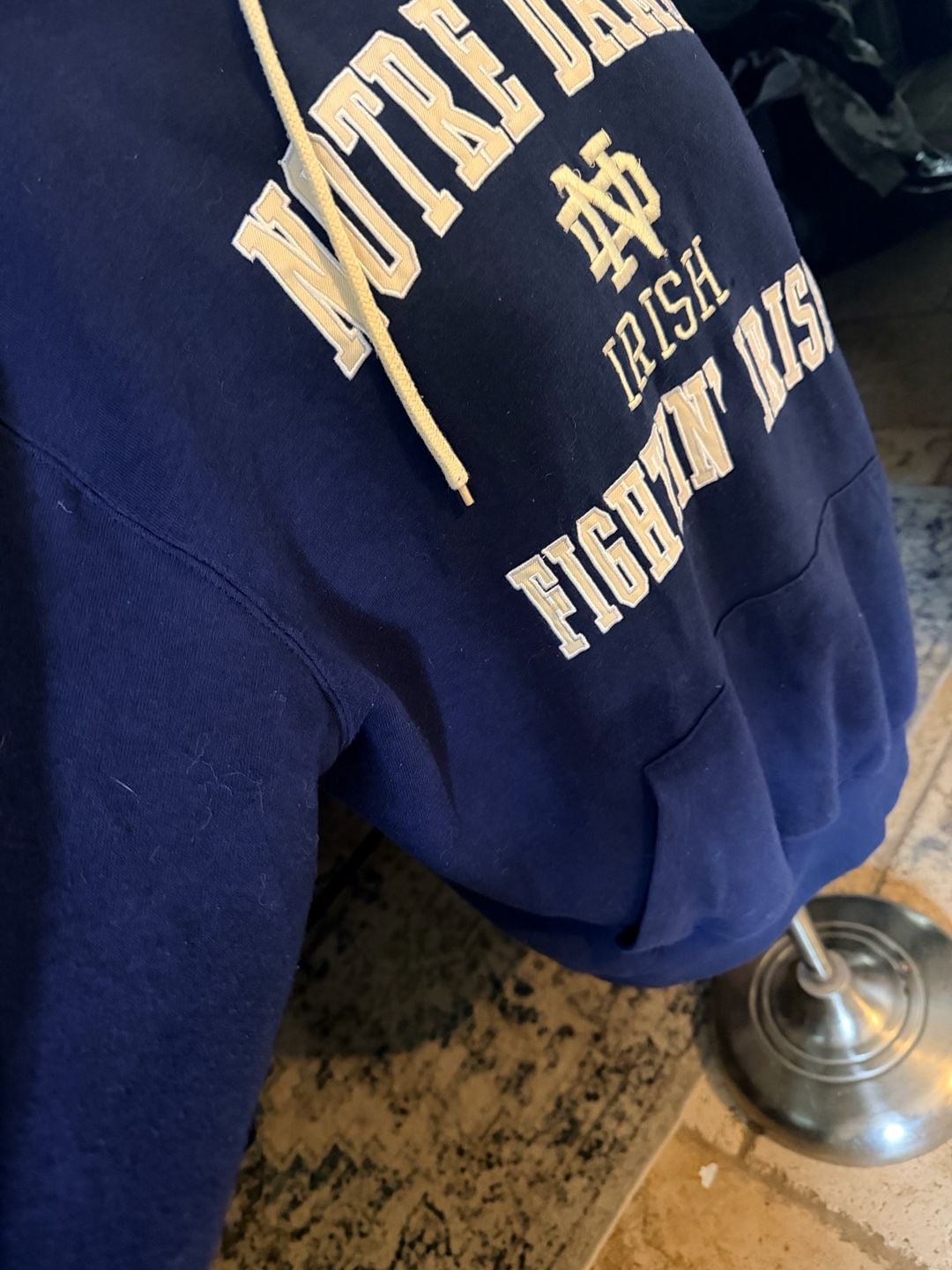 Colosseum Notre Dame Fighting Irish Hoodie Size L Navy Blue Embroidered 5