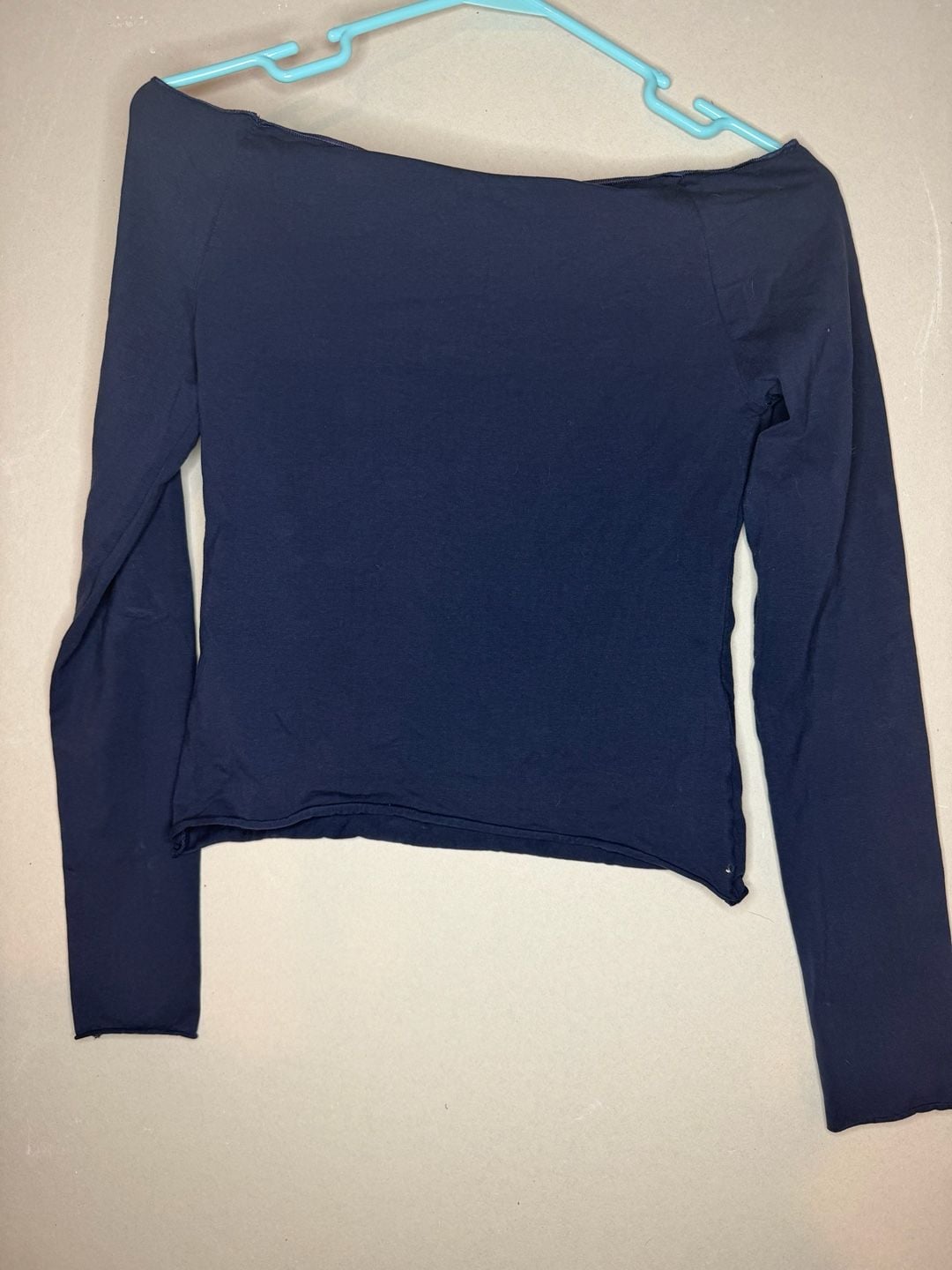 Edikted Nattie Off Shoulder V-Neck Top Size M Navy Blue NWOT 4