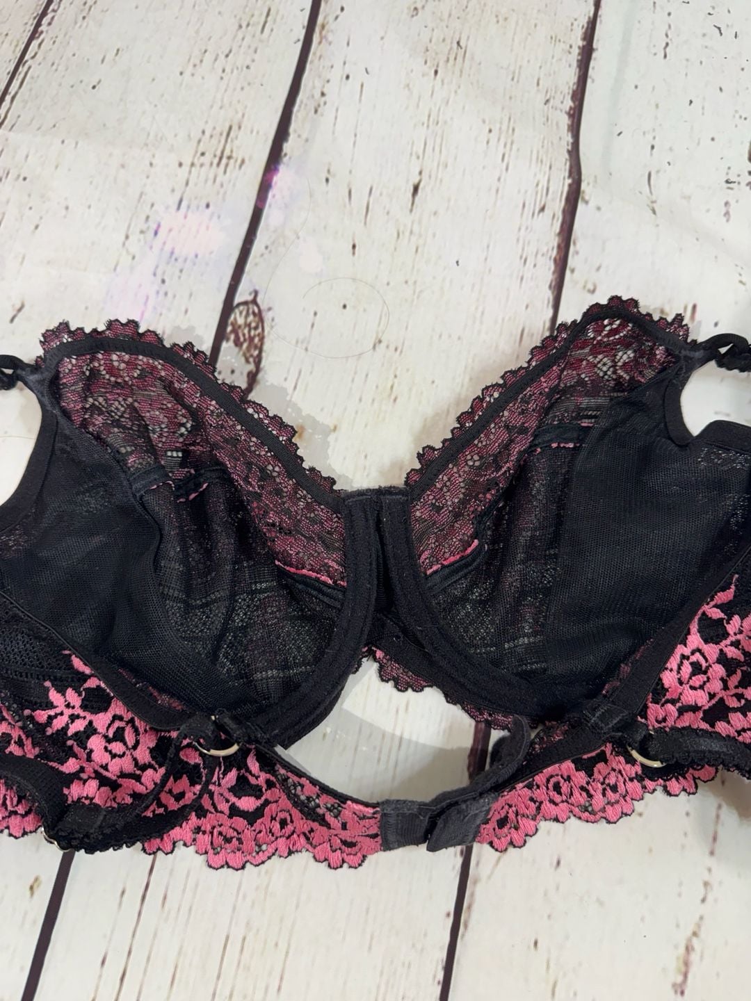 Wacoal Enbrace Lace Bra and Panty Set Black Pink 34C/Medium 7
