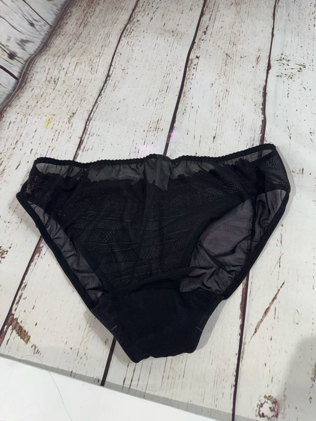 Wacoal Enbrace Lace Bra and Panty Set Black Pink 34C/Medium 11