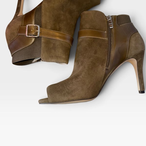 Min Box Marc Fisher Shimmee Bootie Size 8M Dark(Olive) Green Suede Peep Toe Heel