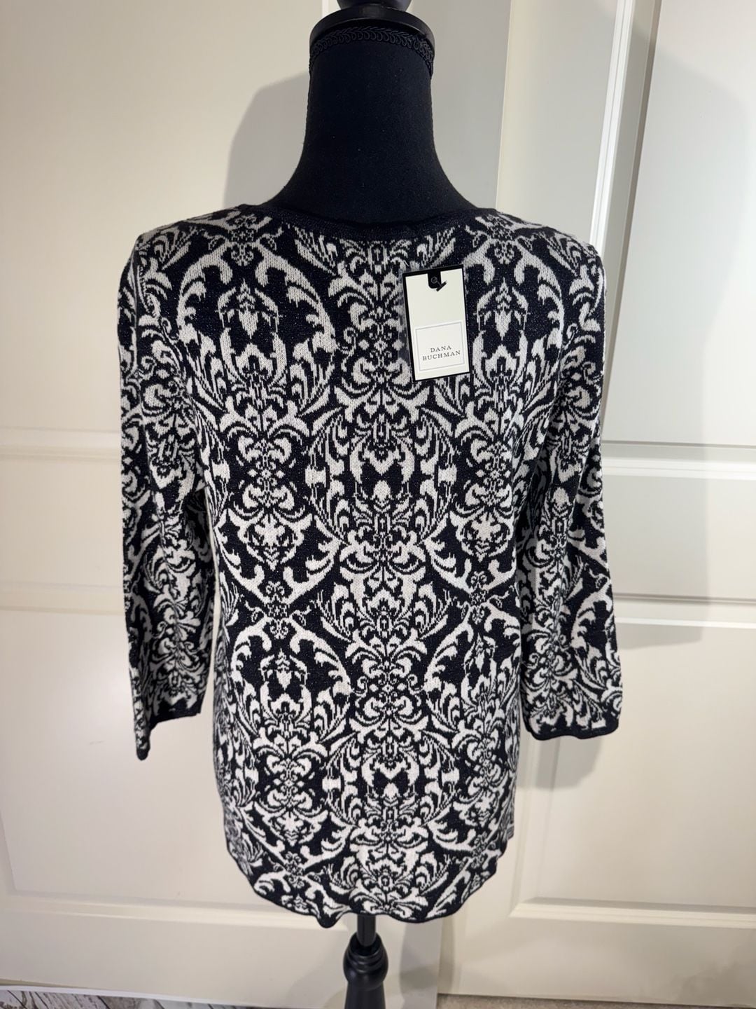 Dana Buchman Black & Cream Damask Print Sweater Size M 3