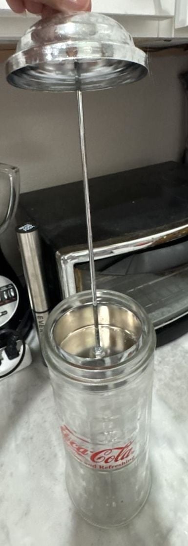 Vintage 1992 Coca-Cola Delicious and Refreshing Diner Style Glass Straw Dispenser 2