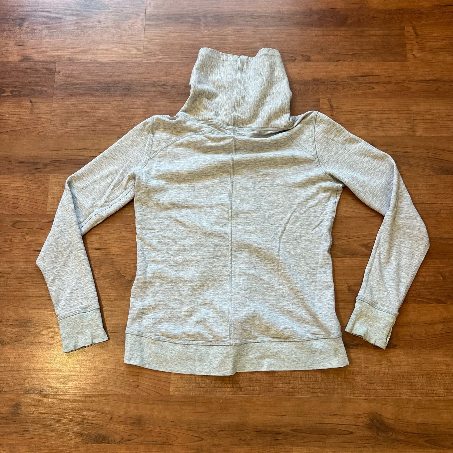 Lululemon Reversible Pullover Sweatshirt Women Sz 6 Gray Pink Striped Cinched 7