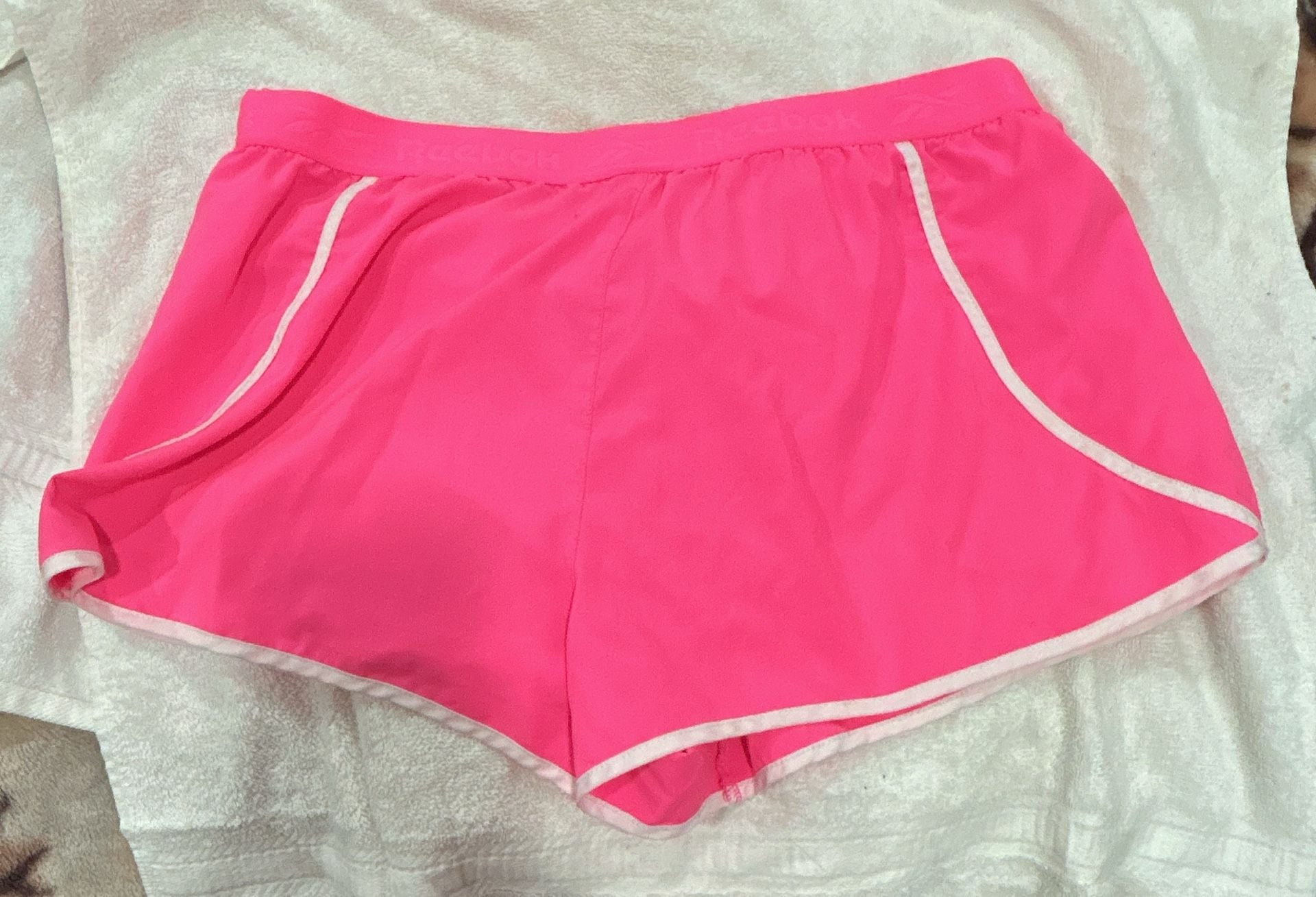 Reebok Women's Tennis Shorts Vivid Pink 3
