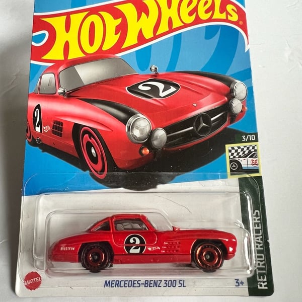 Hot Wheels Mercedes-Benz 300 SL Retro Racers Red