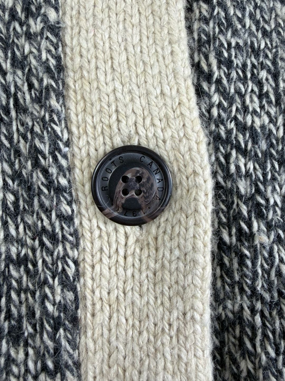 Roots Canada Cardigan Size S Shawl Collar Grey Wool Blend Knit Sweater 2