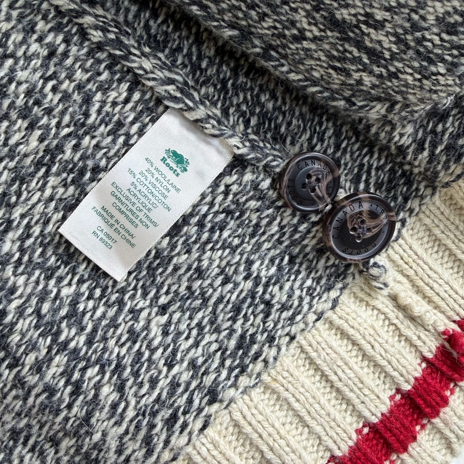 Roots Canada Cardigan Size S Shawl Collar Grey Wool Blend Knit Sweater 11