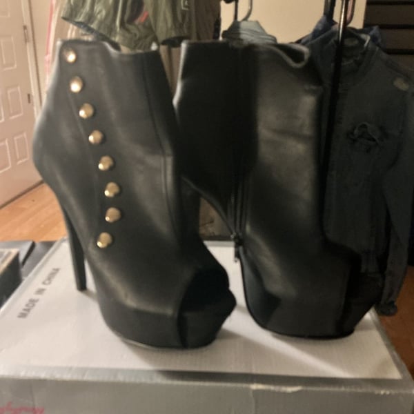 Herstyle Middori Black Peep Toe Platform Stiletto Booties 8.5