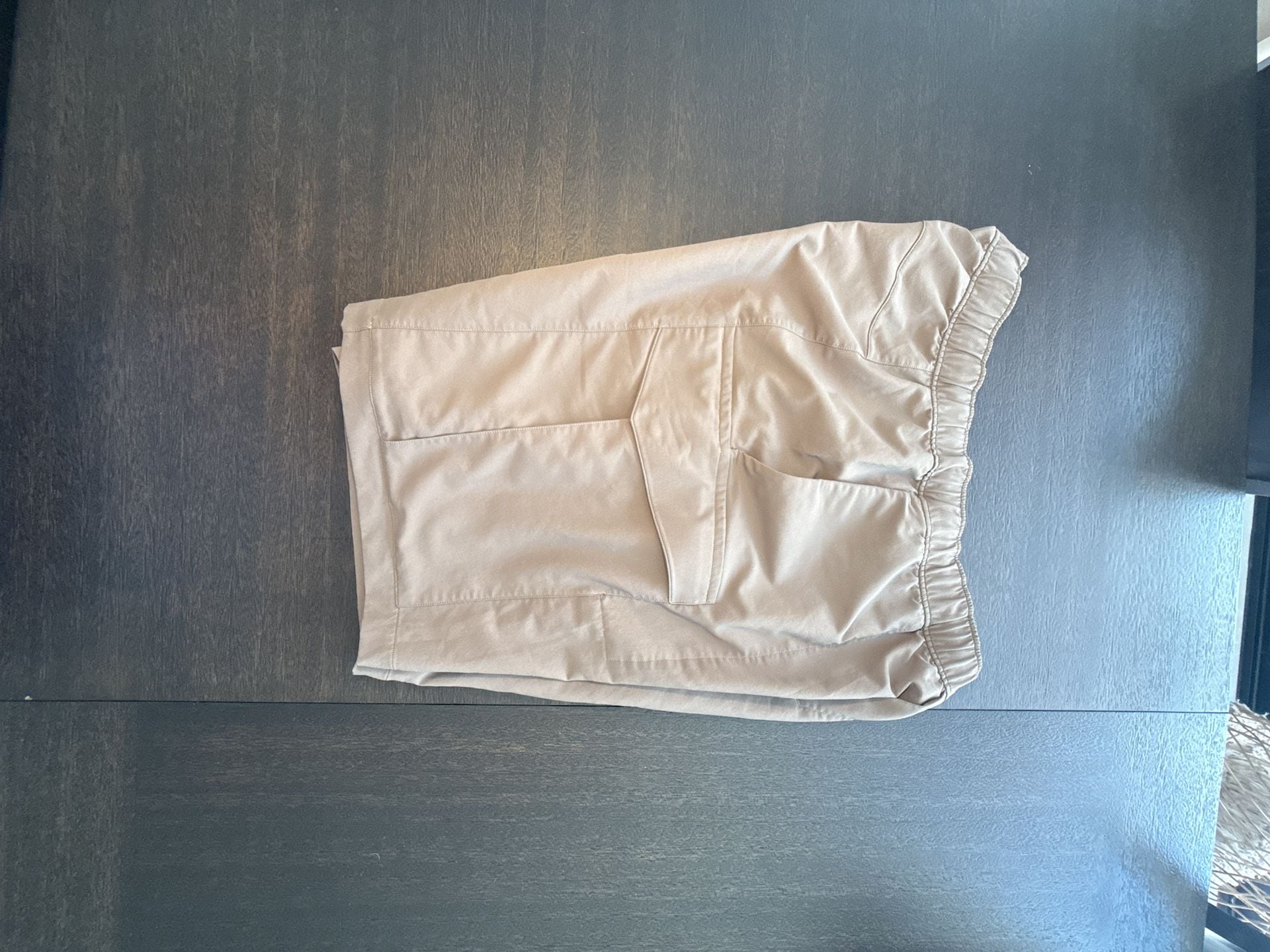 Lululemon Stretch Cotton Versatwill Cargo Pocket Shorts 10" brown 4