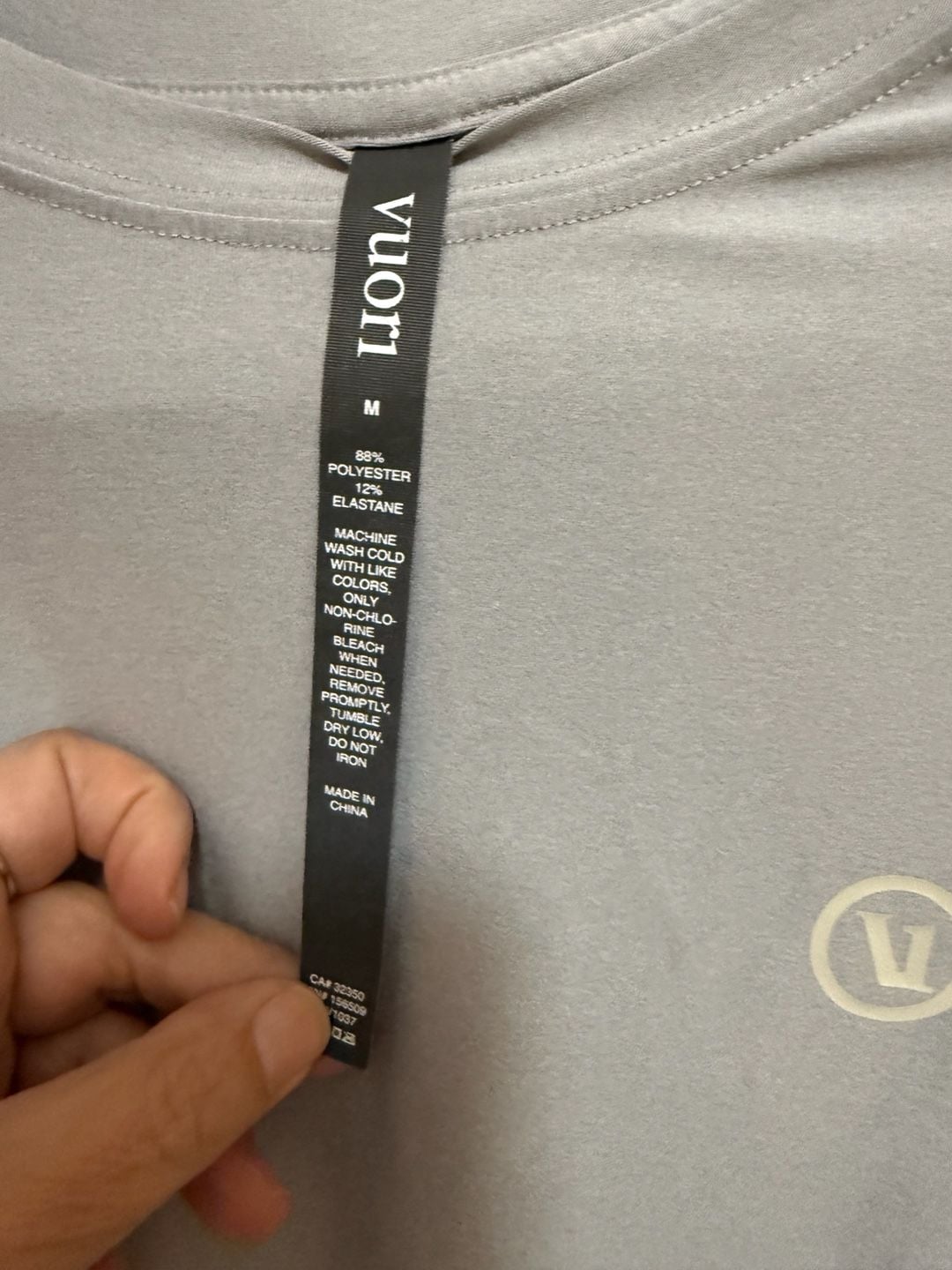 Vuori Long Sleeve Size M Gray Athletic Shirt 4