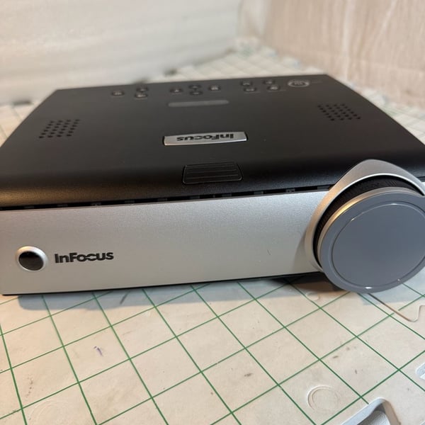 InFocus IN34EP DLP Projector
