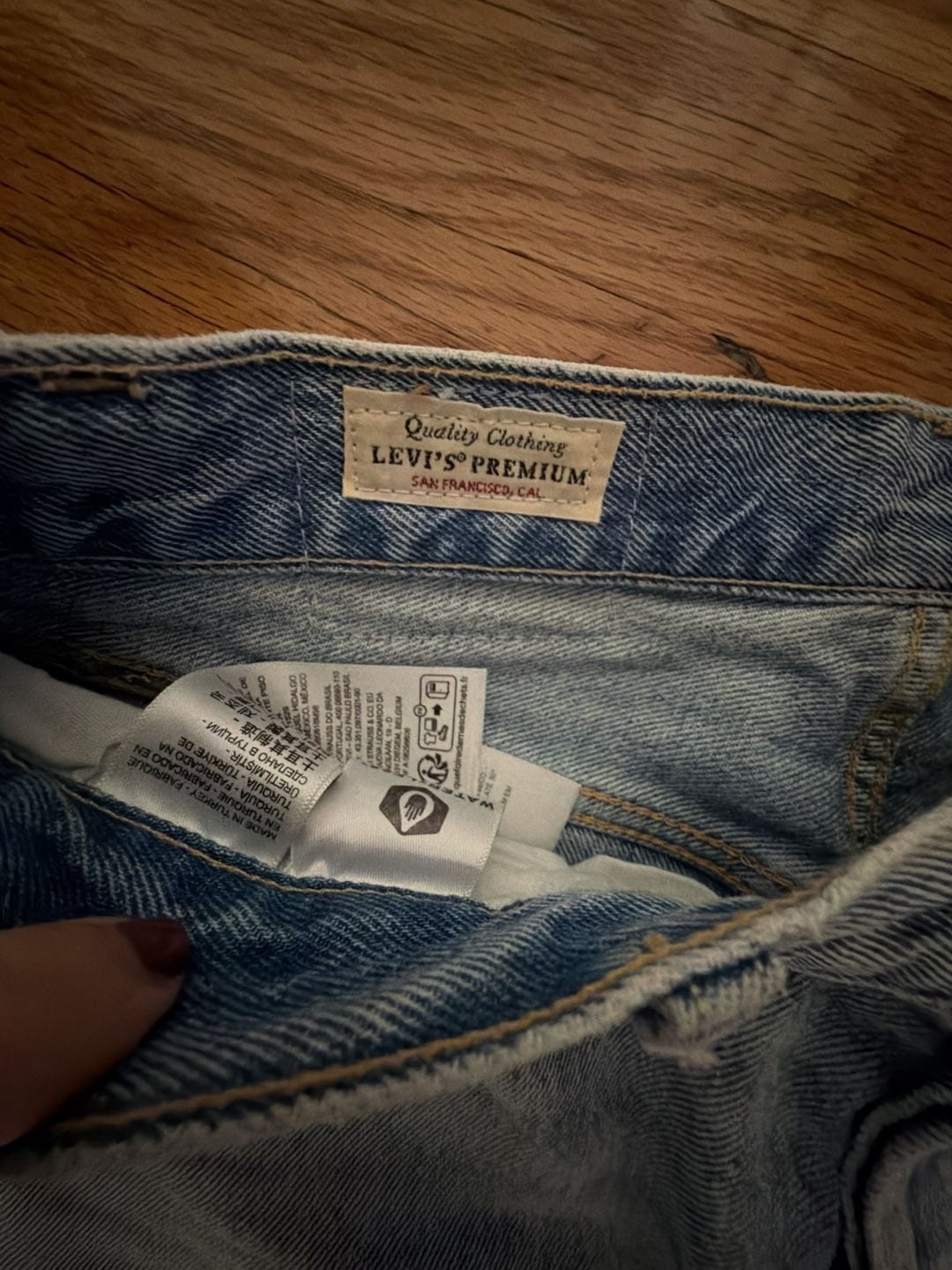 Levi's 501 Premium Light Wash Denim Jeans Size 24 3