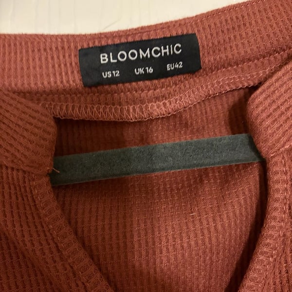 Bloomchic Waffle Knit Bell Sleeve Top Size US 12 Brown Brick Mauve