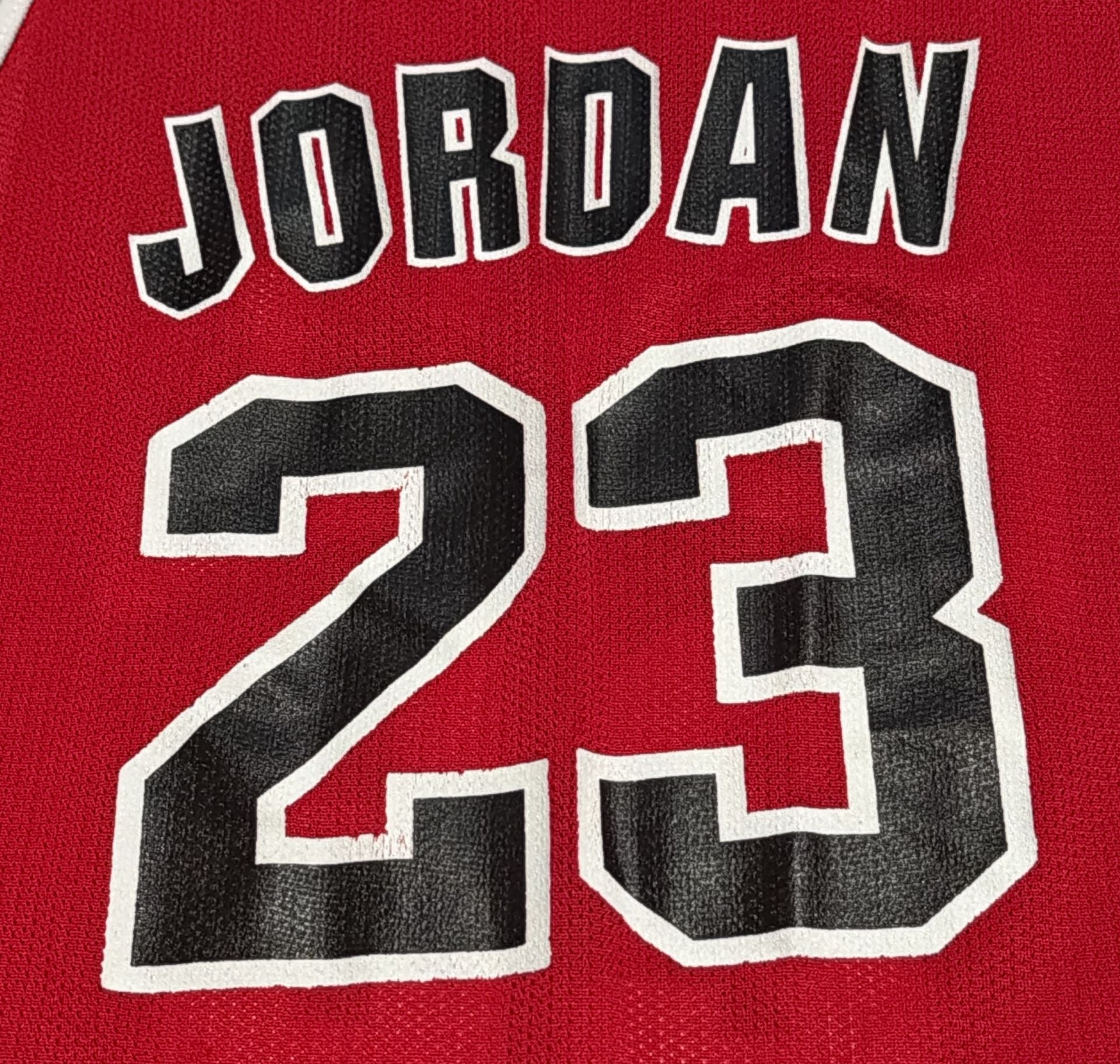Champion Chicago Bulls Michael Jordan 23 Jersey Size XL18-20. Rare and hard to find. 8