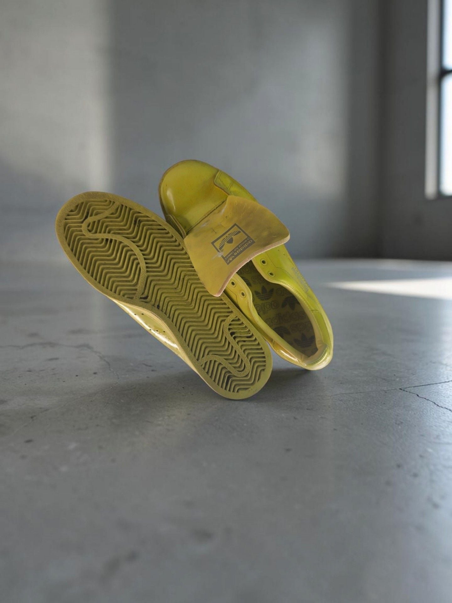 Adidas Official Size 7.5 Yellow Leather Sneakers Shoes 7