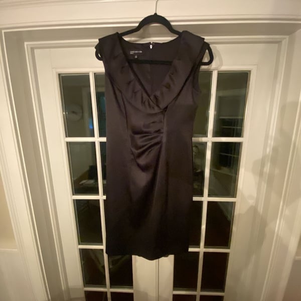 Jones New York Black Satin Ruffle V-Neck Dress