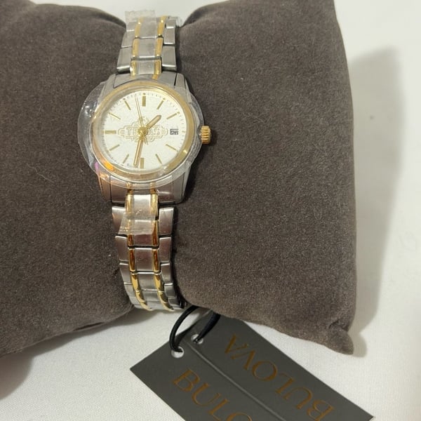 Bulova Texas Roadhouse 10 Year Anniversary Women's Watch 98M105TR New