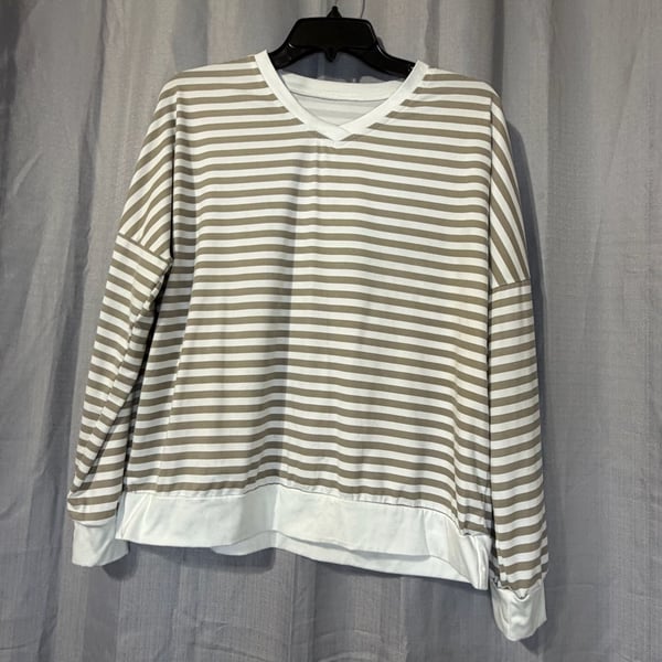 Striped V-Neck Long Sleeve Sweatshirt Size S Brown White