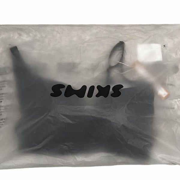 SKIMS Smoothing int Full Coverage Lightly Lined Bra Size 32B- Retail price $58