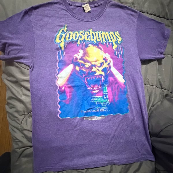 90s nostalgia Goosebumps T shirt If Looks Could Kill  Size M 