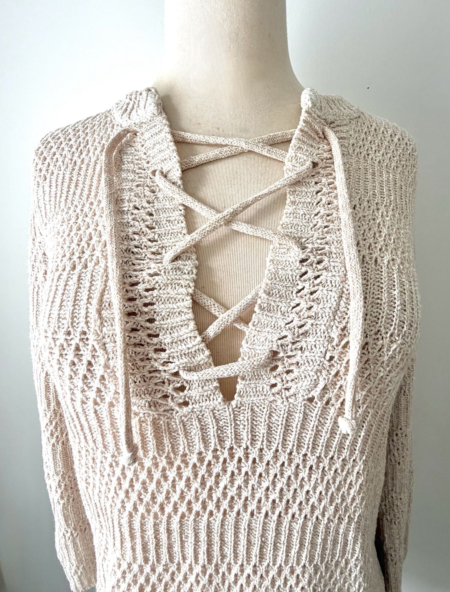 Vintage 1970s Cream Pullover Lace Up Woven Top Cottage Core Sweater Coastal Boho Festival SM 6