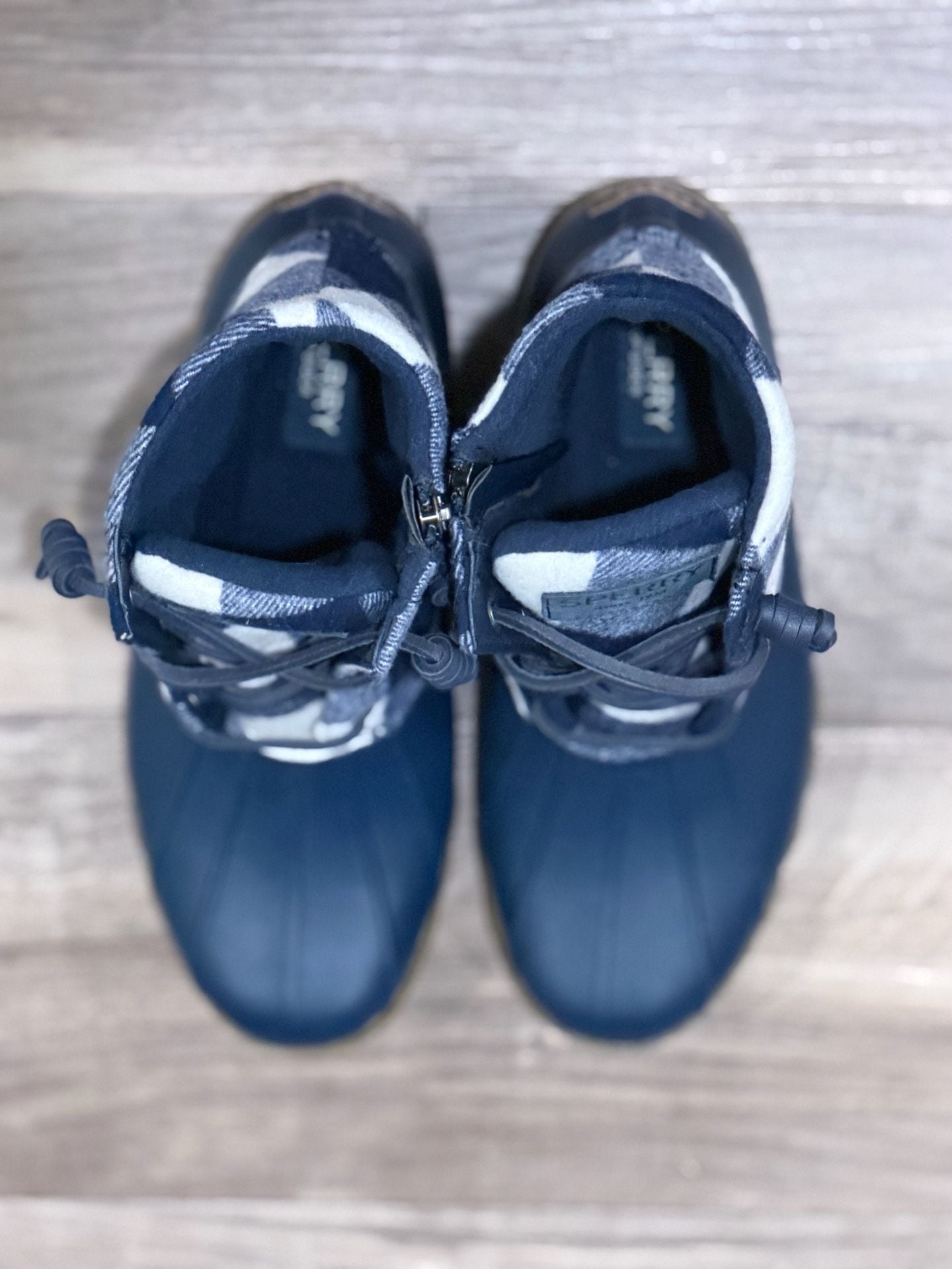 Sperry Saltwater Duck Boots Womens Navy Blue Buffalo Check Plaid 3
