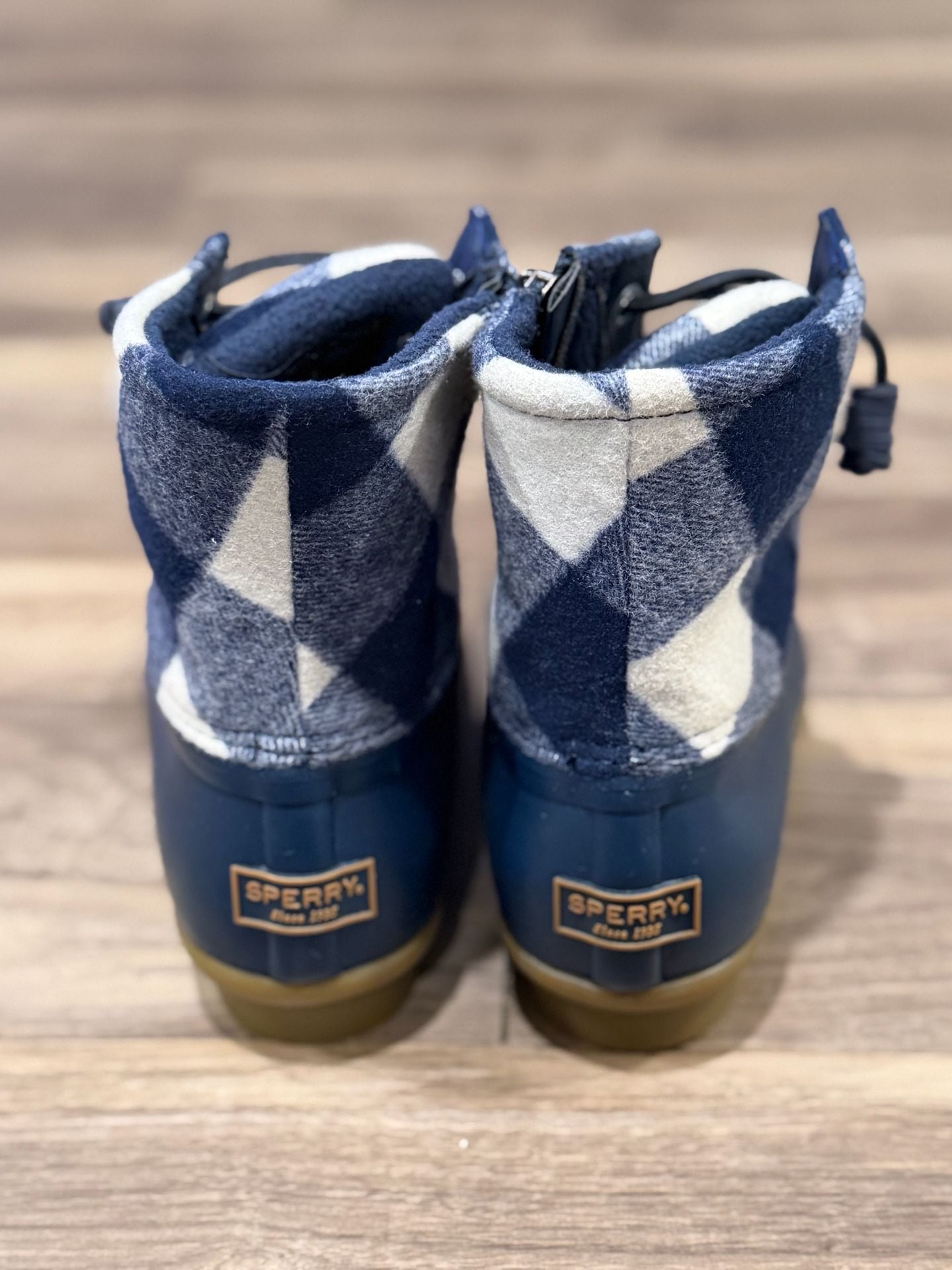Sperry Saltwater Duck Boots Womens Navy Blue Buffalo Check Plaid 5