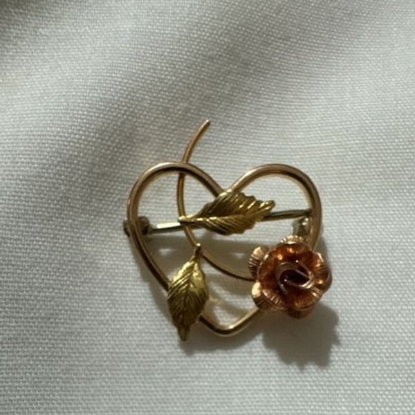 Krementz Tiny 14K Gold Filled Heart and Rose Brooch