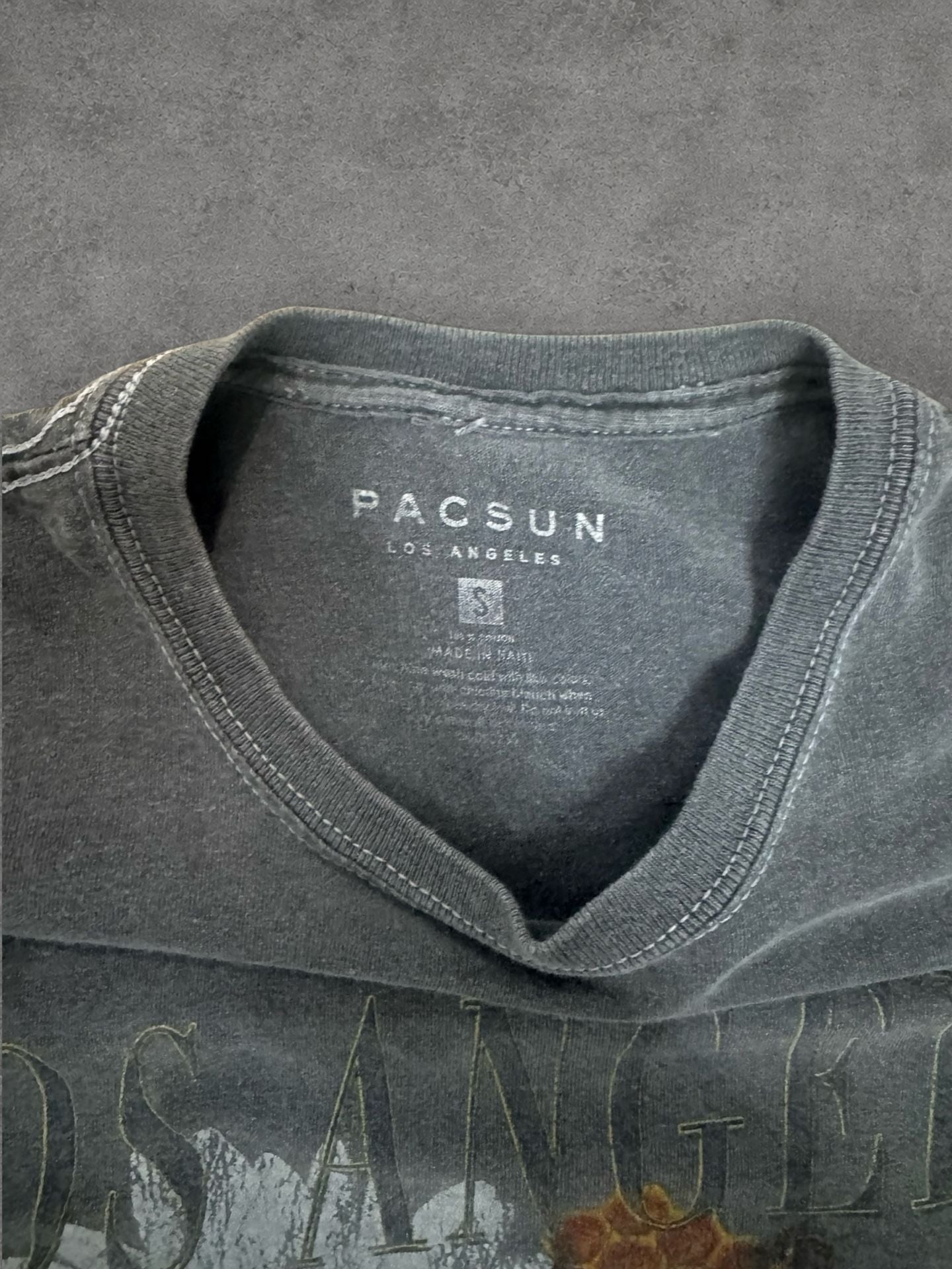 Product thumbnail 4
