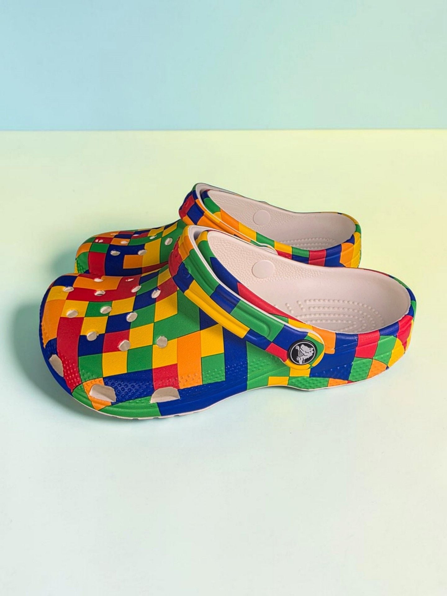 Crocs Classic Graphic Clog Digi Block Multi 7