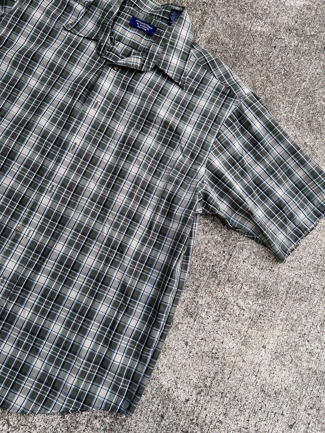 Z- Roundtree & Yorke Plaid Short Sleeve Button Up Shirt Size L 4
