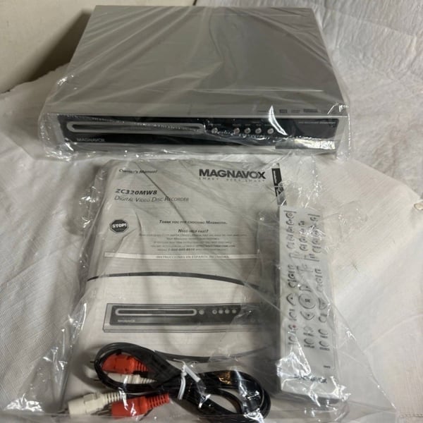 Magnavox ZC320MW8 Digital Video Disc Recorder