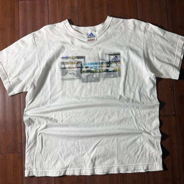 90’s Adidas Graphic T-Shirt Size M White Vintage Made in USA