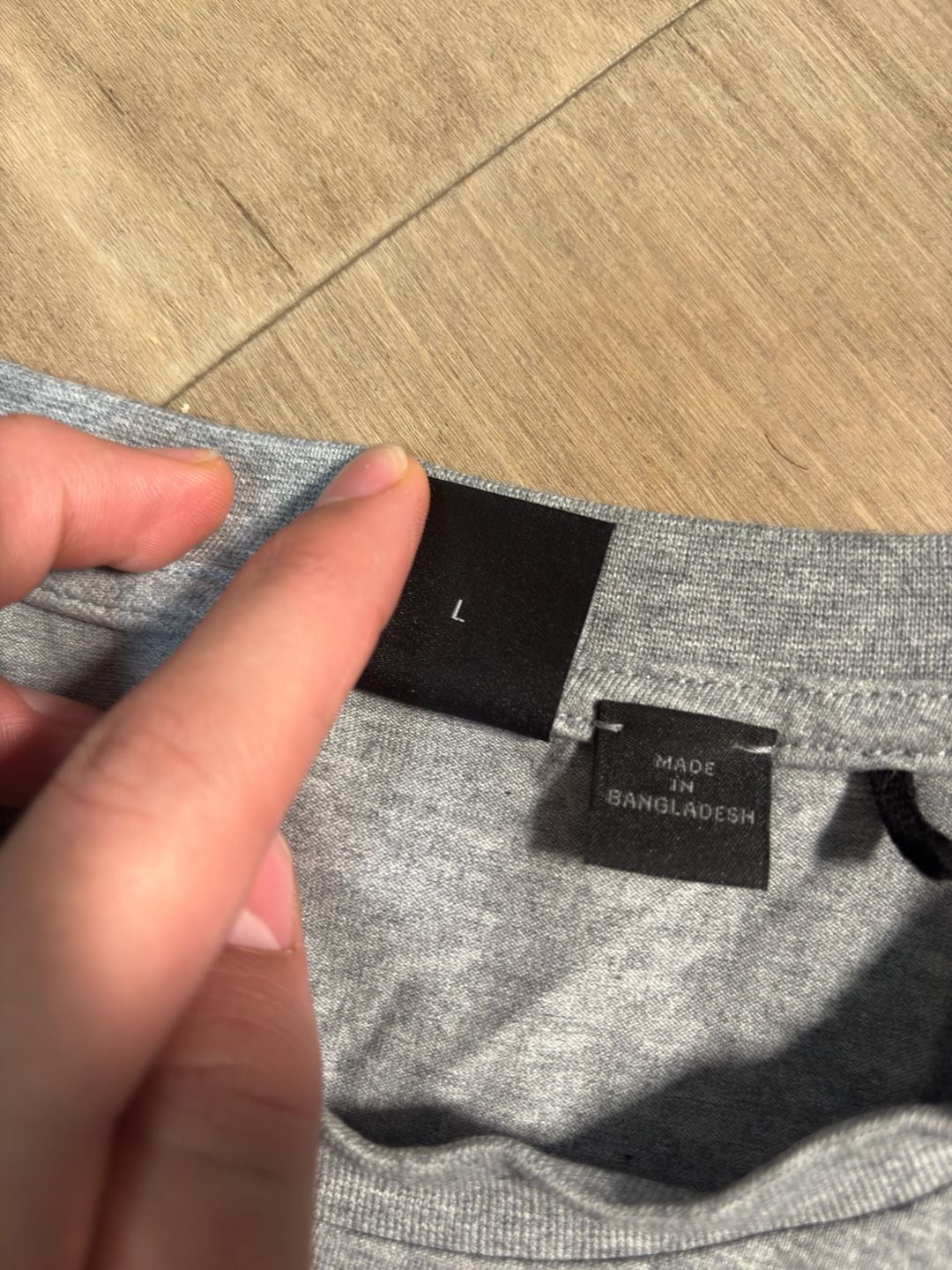 Hugo Boss T-Shirt Size L Gray Cotton Embossed Logo Crew Neck Short Sleeve 4