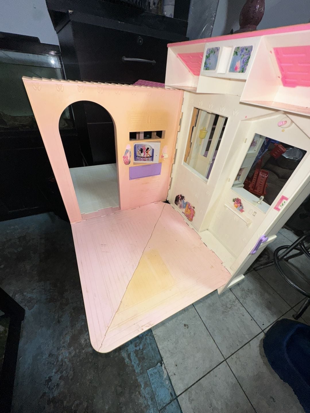 Mattel Fold up Barbie House for parts 2