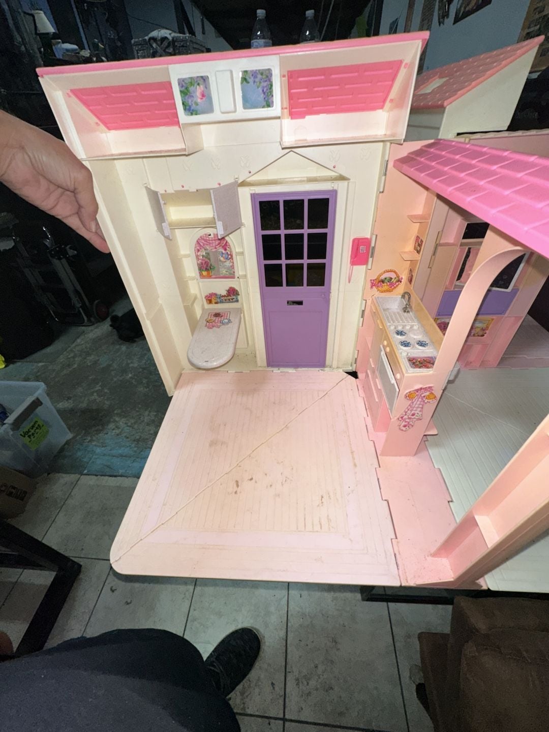 Mattel Fold up Barbie House for parts 4