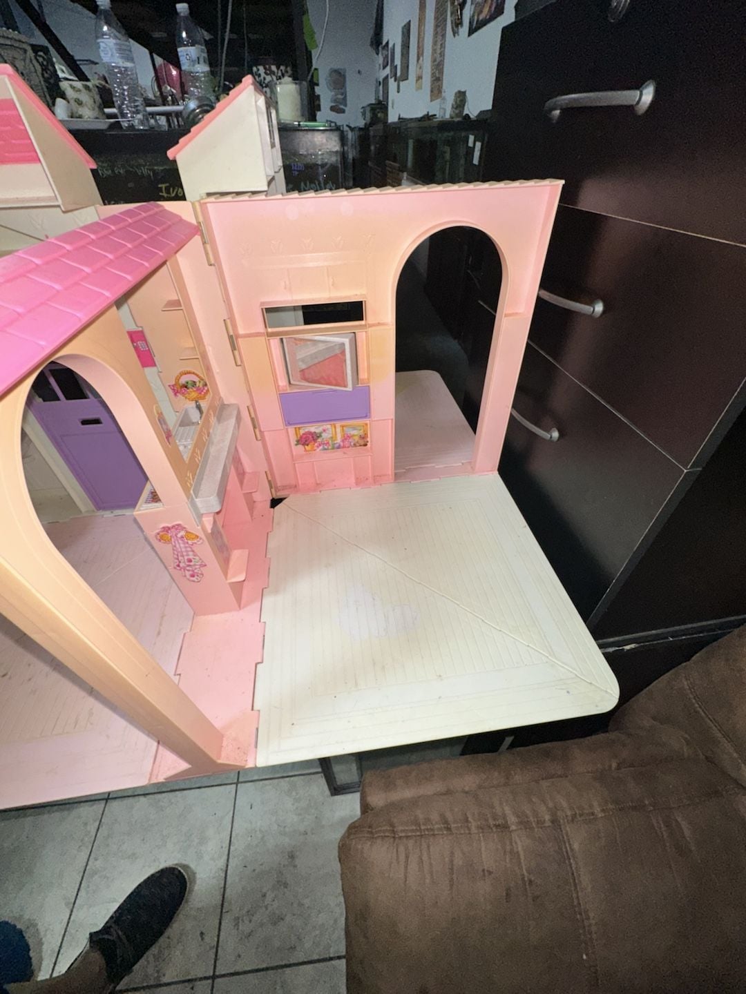 Mattel Fold up Barbie House for parts 6