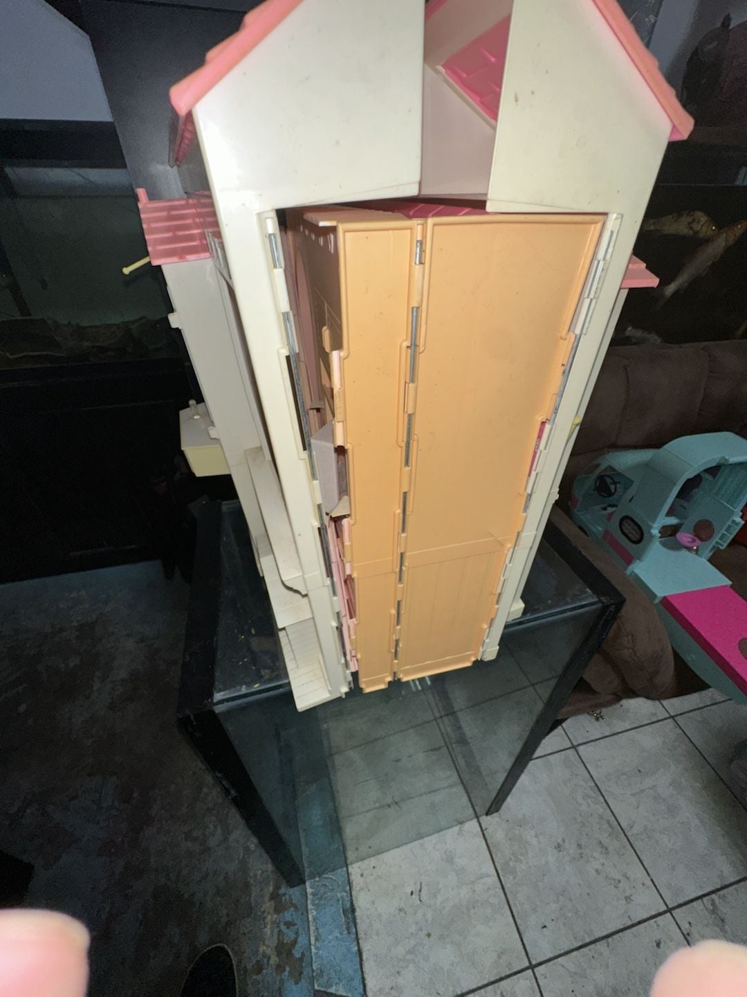 Mattel Fold up Barbie House for parts 8