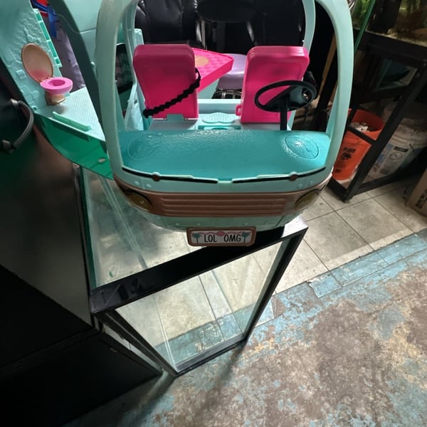 L.O.L. Surprise! 2-in-1 Glamper Playset