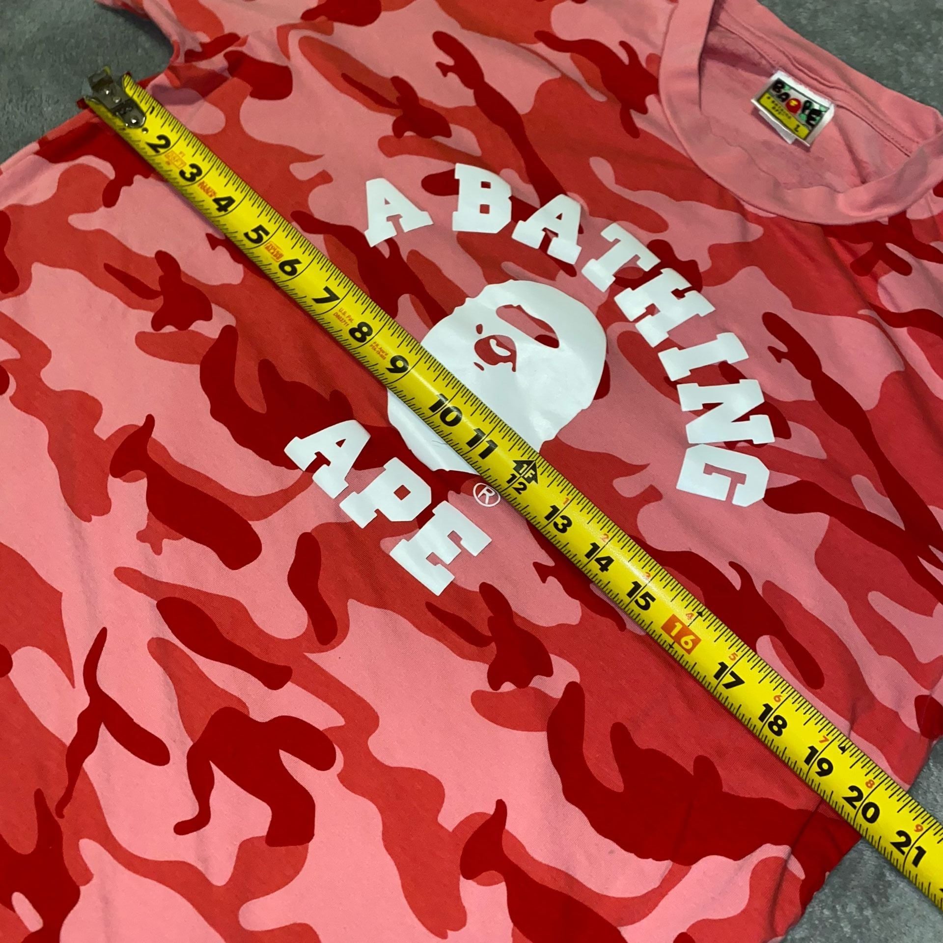 A Bathing Ape T-Shirt Size L Red Camo Graphic Tee 6