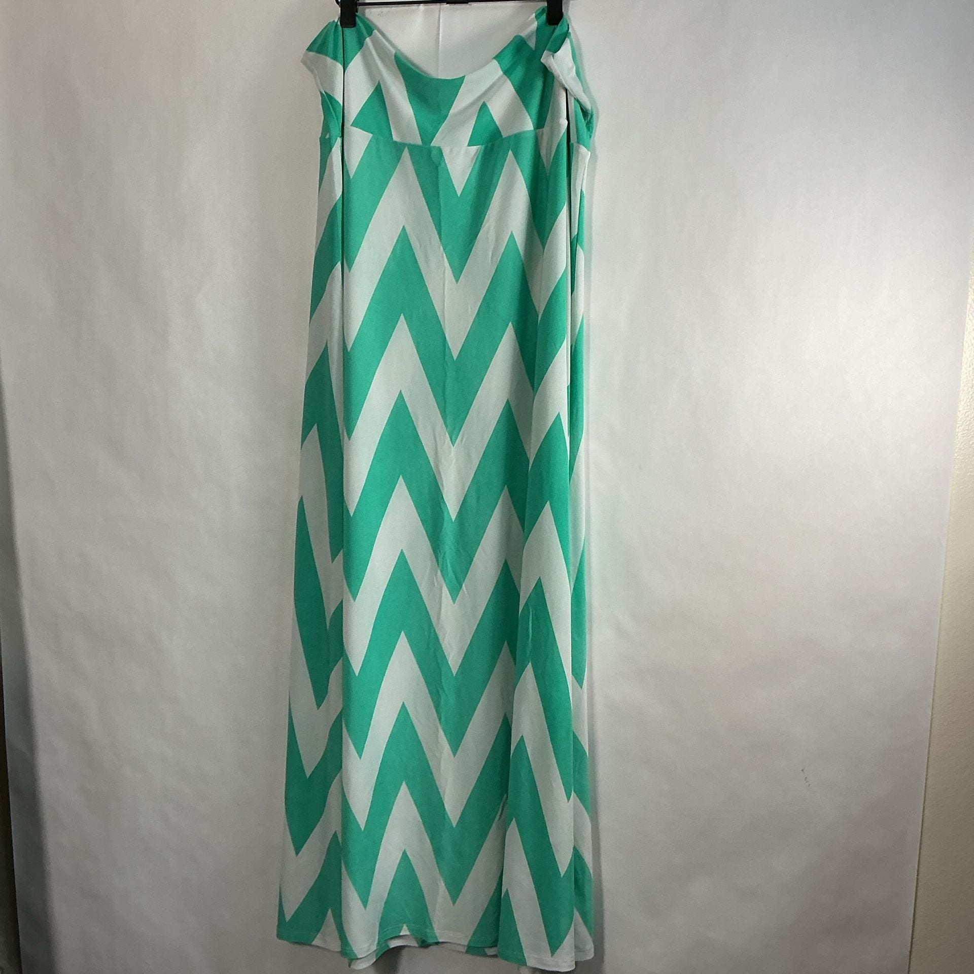 Moa Maxi Skirt Size 3XL Green White Chevron Stripe Long 2