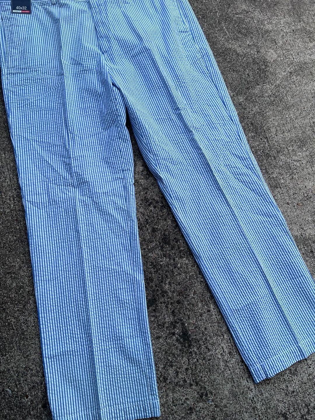 Z- Roundtree & Yorke Seersucker Pants Size 40x32 Blue White Striped Flat Front 3