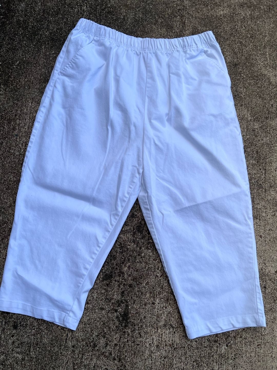 Z- American Sweetheart Style K82 Pull-On Capri Pants Size XL White 2