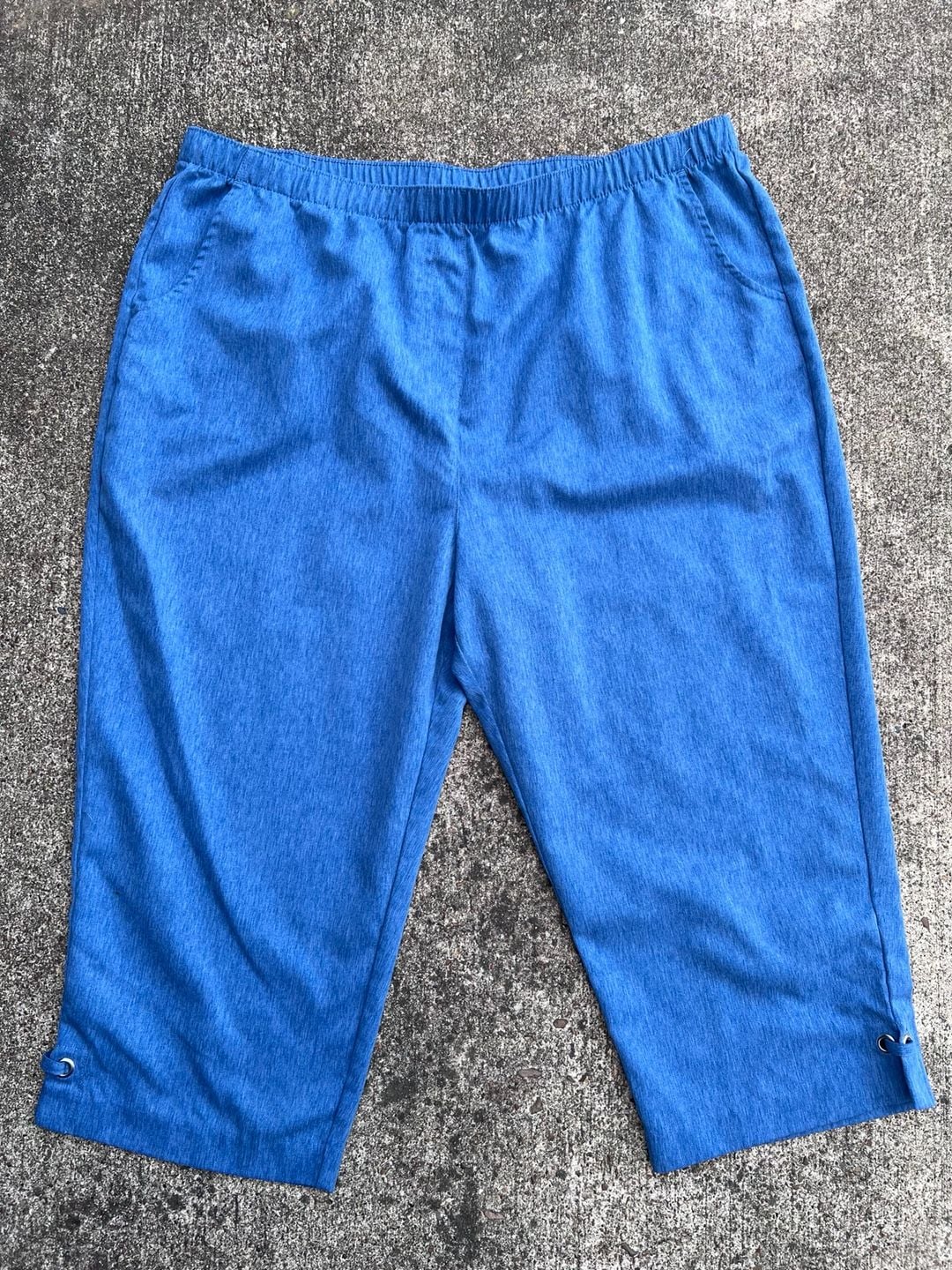Z- Allison Daley Pull-On Capri Pants Size 18 Blue Faux Denim 2